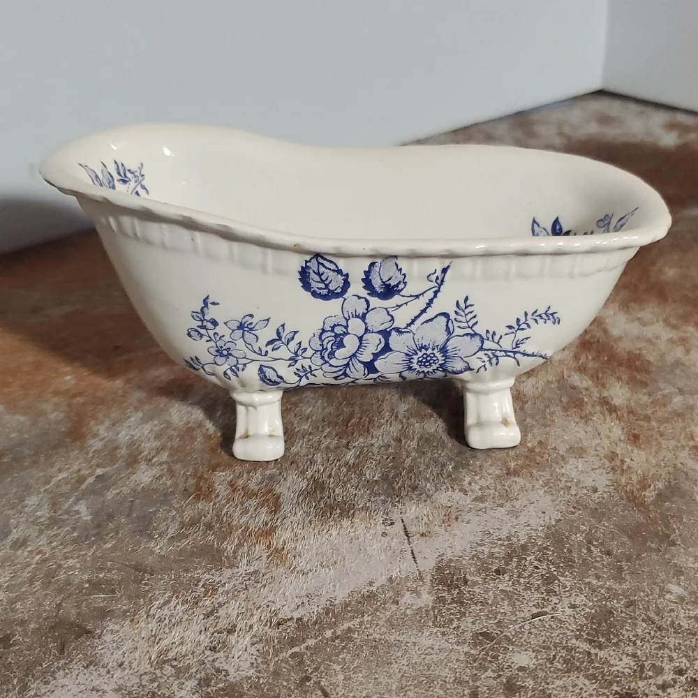 Vintage Floral Blue and White Ceramic Soap Dish